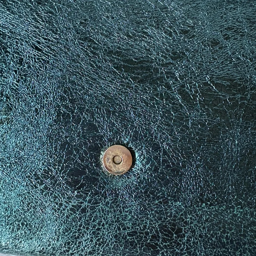 Yves Saint Laurent Y-Linge Clutch, Shimmer Green, Satin Interior - Picture 13 of 16